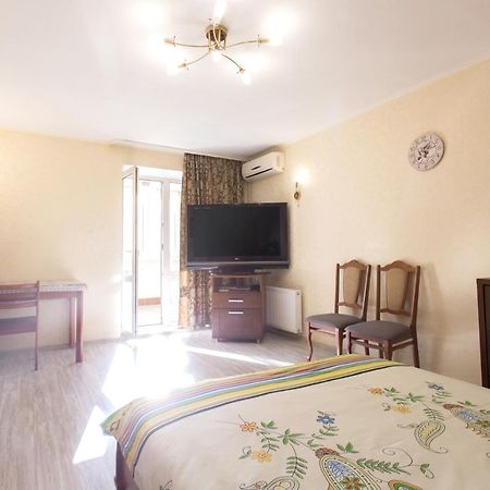 Orange House 64A Apartment Kharkov Ngoại thất bức ảnh