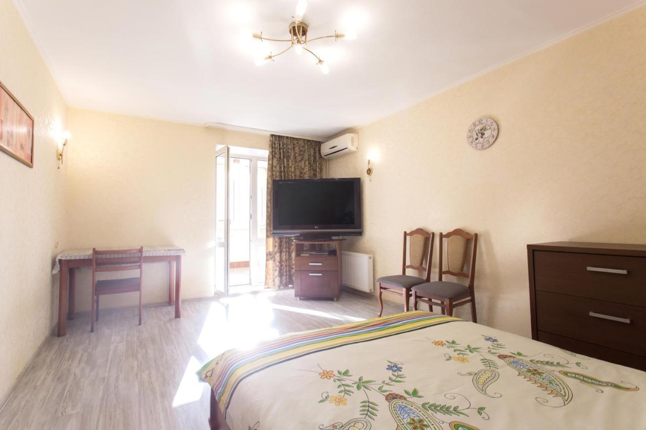 Orange House 64A Apartment Kharkov Ngoại thất bức ảnh