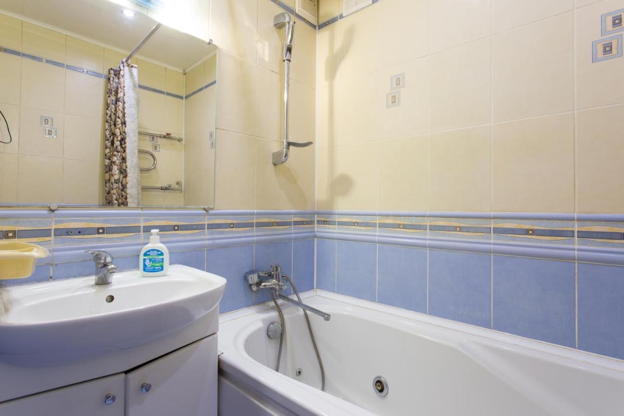 Orange House 64A Apartment Kharkov Ngoại thất bức ảnh